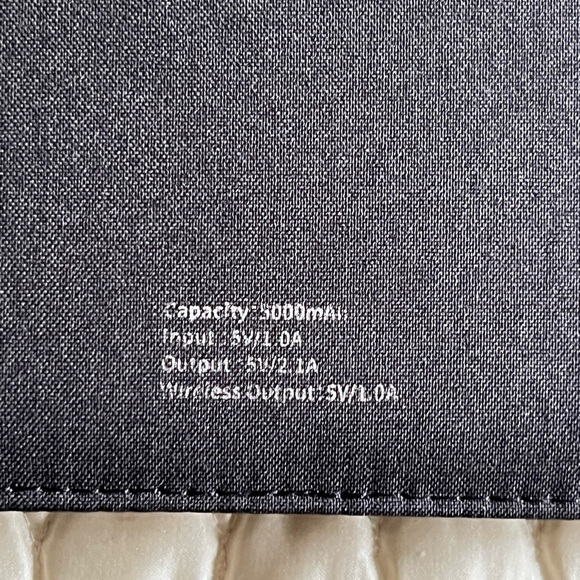 Arlington Wireless Charging Portfolio PP8110 - Picture 8 of 11